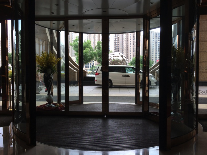 中国ホテルの回転ドア